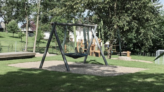 Spielplatzerneuerung Fluterschen